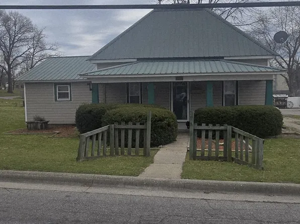 1105 Townsend Street, Cassville, MO 65625