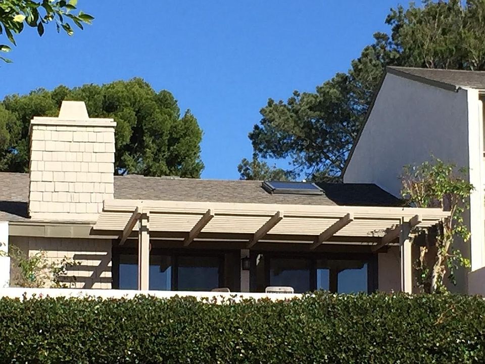LARGE PRIVATE PATIO