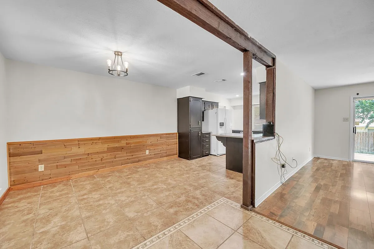 3 bed, 2.0 bath, 1751 sqft, $1,500 — Photo 2