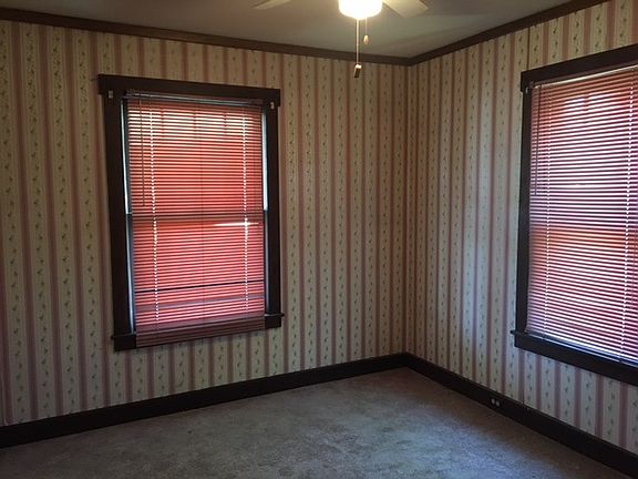 5th image of 735 Richmond Ave
