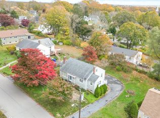 5 Wiemes Ct, Waterford, CT 06385