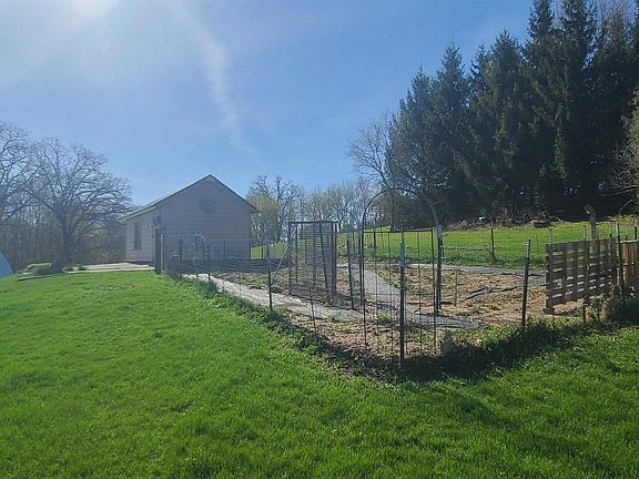 5th image of 397 Williams Creek Rd