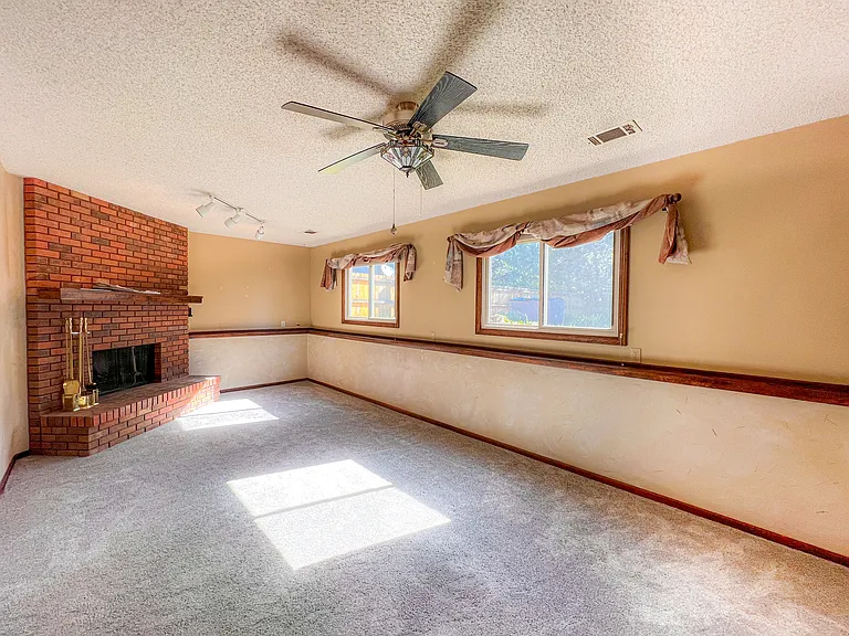 3254 Fernwood Ln — Photo 14