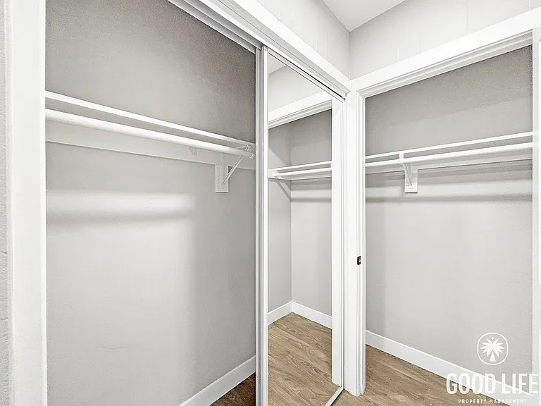 49th St (Units 1-8) — Photo 10