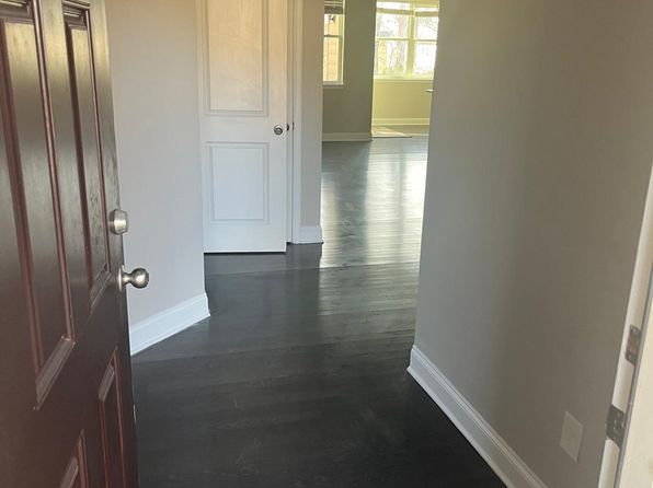 897 Whittington Pkwy SW