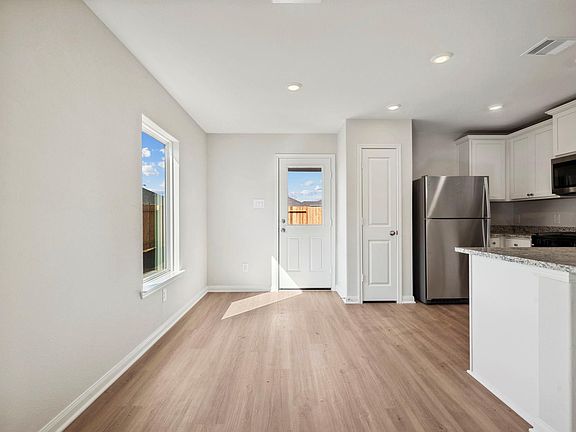 6th image of this home