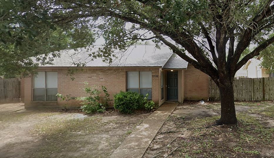 1st image of 2529 Cypress Dr