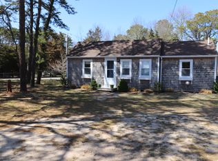 2 Cedar Ln, Dennis Pt, MA 02639