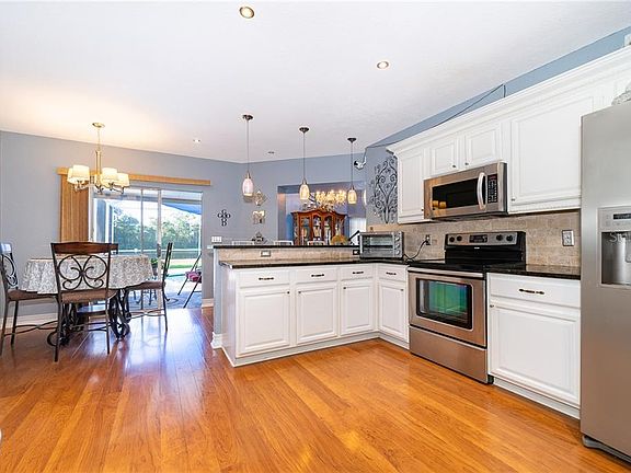 5th image of 2438 Berkshire Ct
