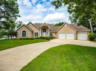 9284 E Court Eleven, Effingham, IL