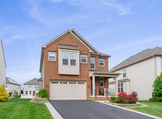 42530 Oxford Forest Cir, Chantilly, VA 20152