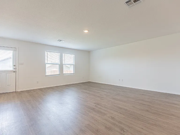 5319 Hornbeck Hts — Photo 11