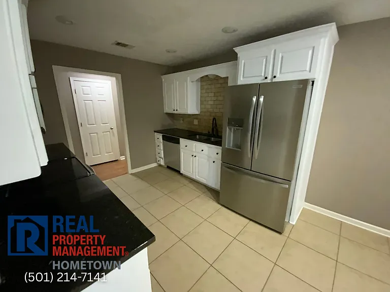 2809 Ewing Ln — Photo 6