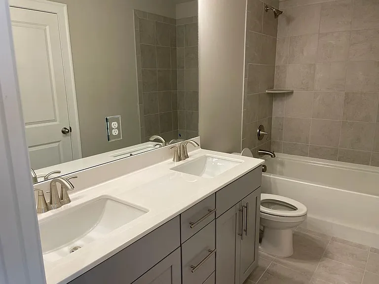 1112 Knoxboro Ln — Photo 15