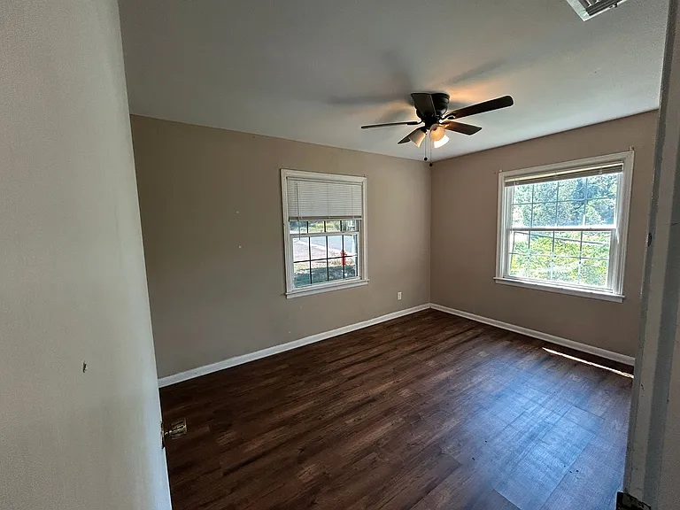 700 N Russell St — Photo 8
