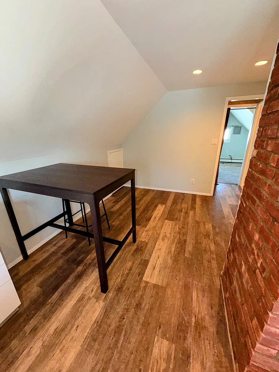 Building Photo - Friendly Rd