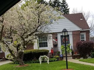 10927 Beaconsfield St, Detroit, MI 48224