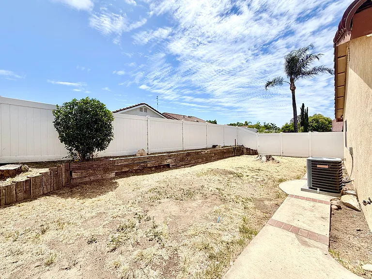 29677 Woodlands Ave — Photo 25
