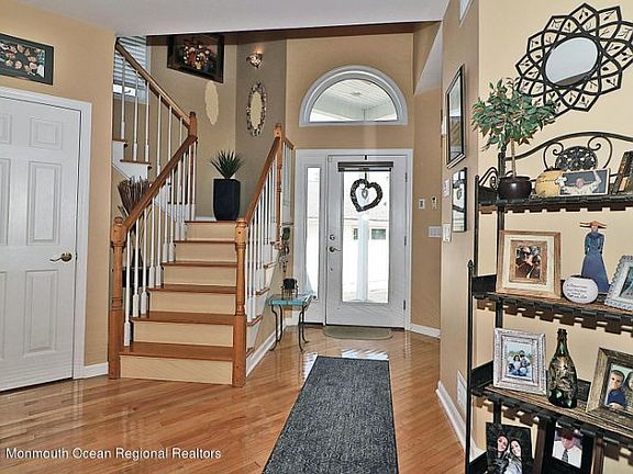 5th image of 3411 Maritime Dr