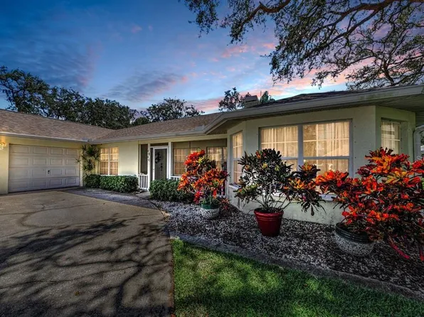 1611 Gulf Beach Blvd, Tarpon Springs, FL 34689