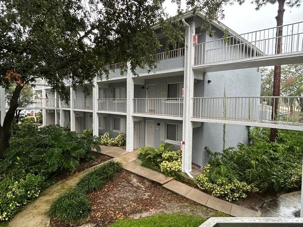 109 Oyster Bay Cir APT 240