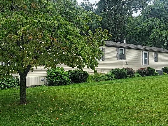 3rd image of 3926 Lockport Olcott Rd Lot 102