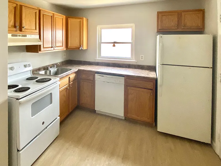 92 Washington St #1B — Photo 1
