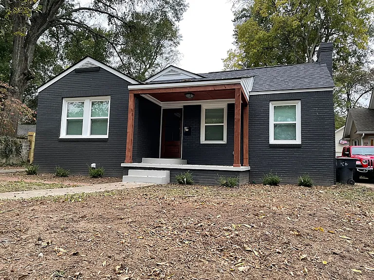 1329 S Sneed Ave — Photo 1