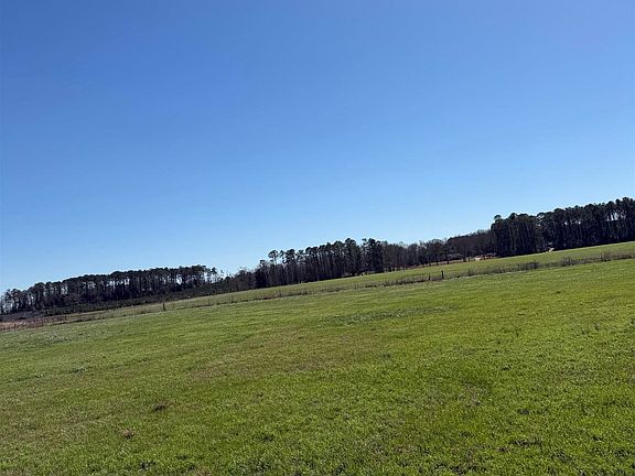 3rd image of 325 Honoraville Rd