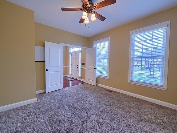 4th image of 4384 Hickory Rock Dr