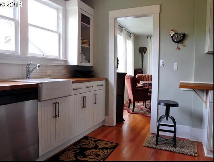 1125 NE Morton St — Photo 4
