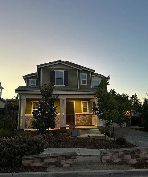 99 Jagla St — Photo 1
