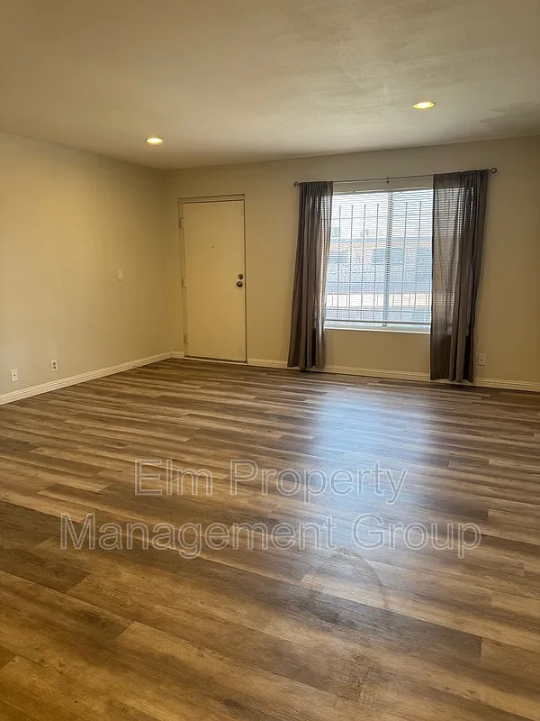 2 bed, 1.0 bath, 816 sqft, $1,150 — Photo 4