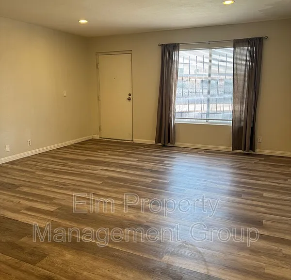 615 S Royal Crest Cir #24 — Photo 4