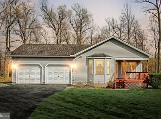 3691 Hobart Rd, Glenville, PA 17329