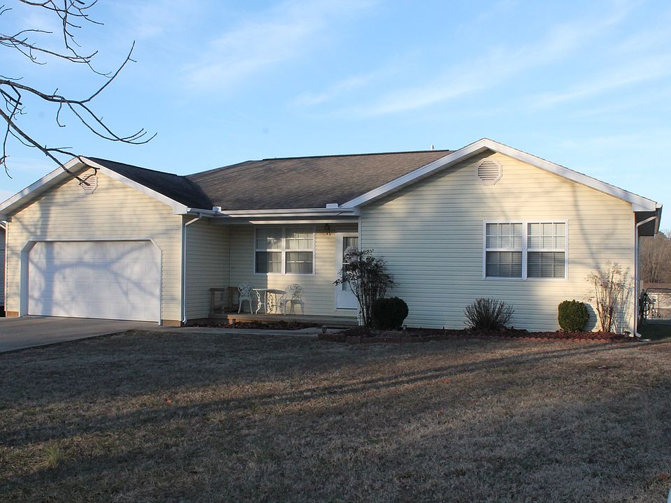 1st image of 725 Olive St