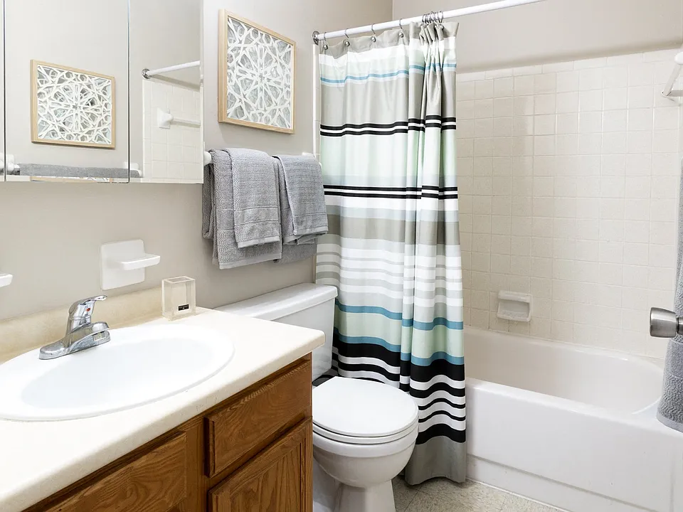 2 Bedroom 1 Bath Floorplan at Williamsburg on Lake Mishawaka