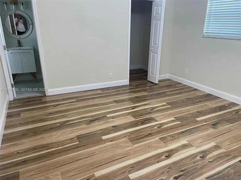 4241 Thomas St — Photo 16