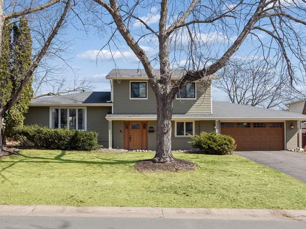 7221 Cornelia Dr, Edina, MN 55435