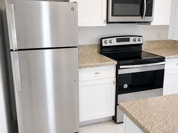 2nd image of 500 E Country Club Cir APT 7