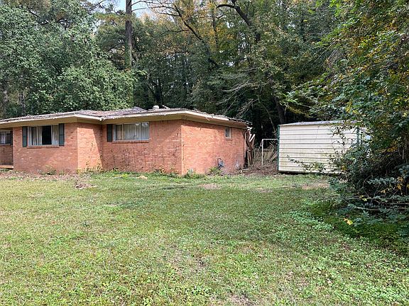 2nd image of 2816 Myrtlewood Dr