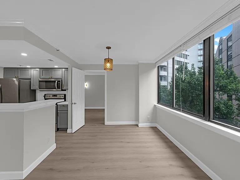 3525 Sage Rd #304 — Photo 11