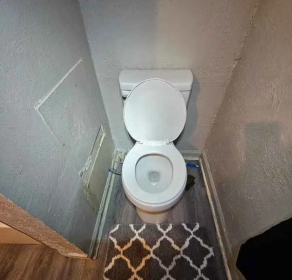 4 Sandy Ln #1 — Photo 4