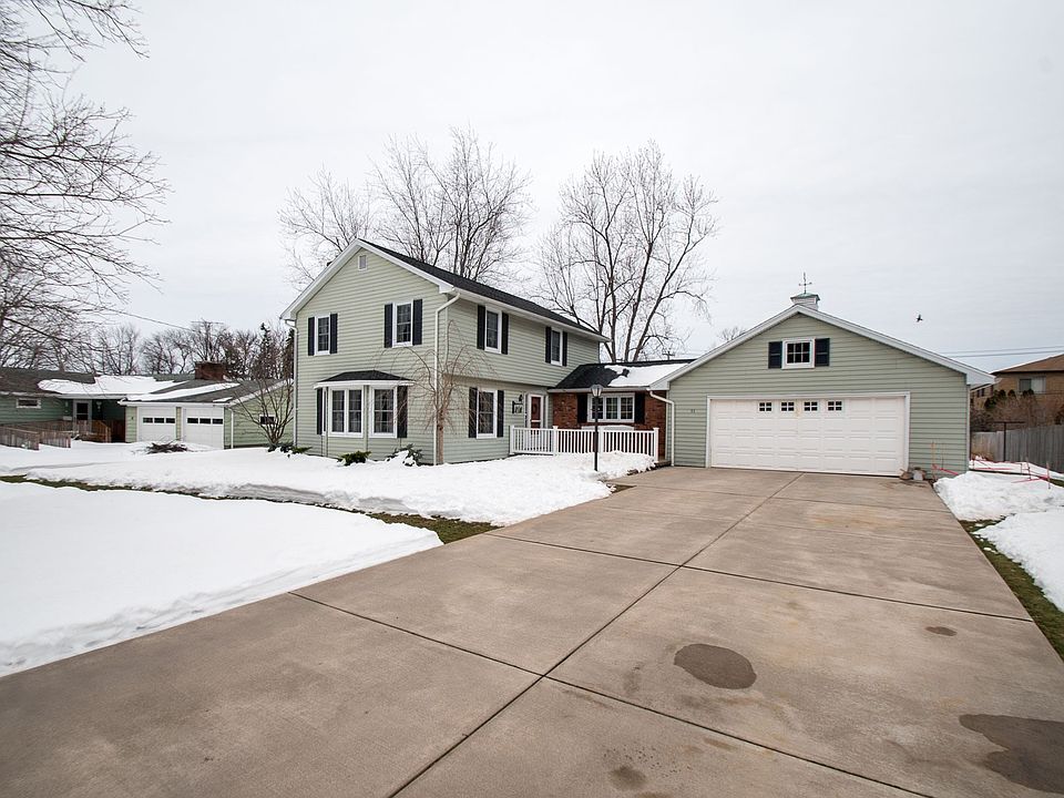 1st image of 53 Meadowbrook Dr