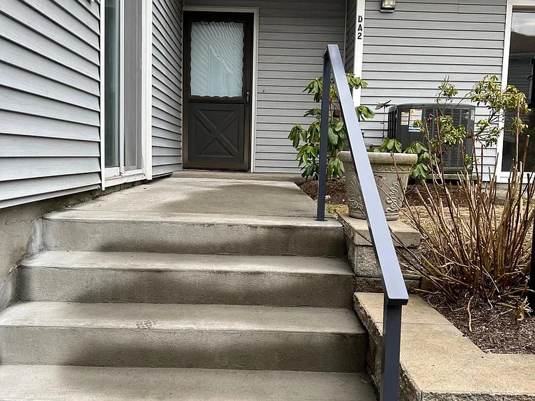 208 Harris Rd #DA2 — Photo 1
