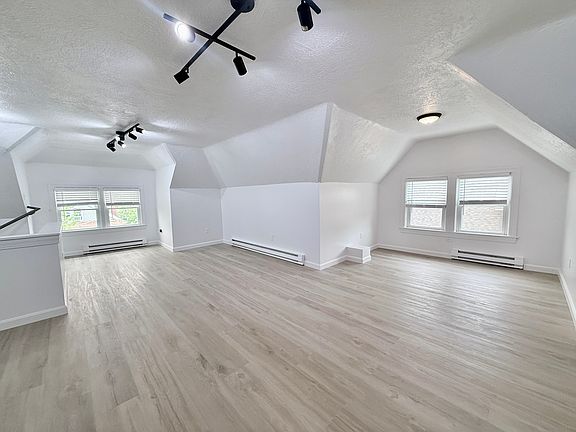 2nd image of 5 Stoneland Rd Floor 3