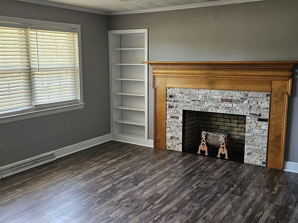 1st image of 250 Nicks St