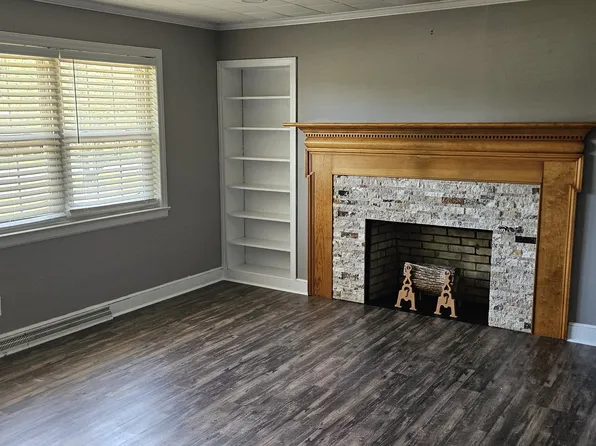 250 Nicks St, Graham, NC 27253