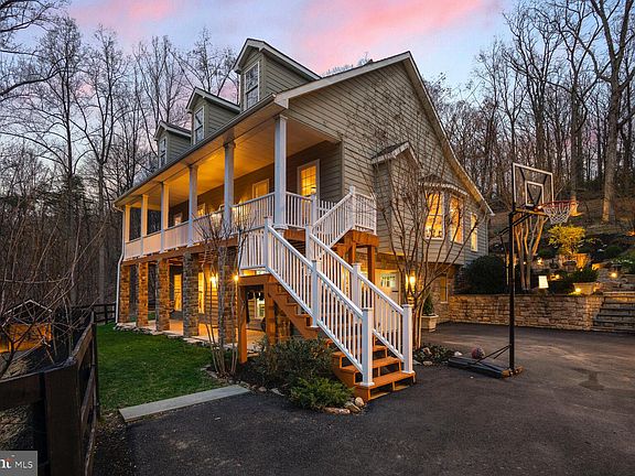 2nd image of 4527 Highpoint Ln