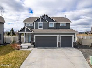 880 E Allenby Ct, Post Falls, ID 83854